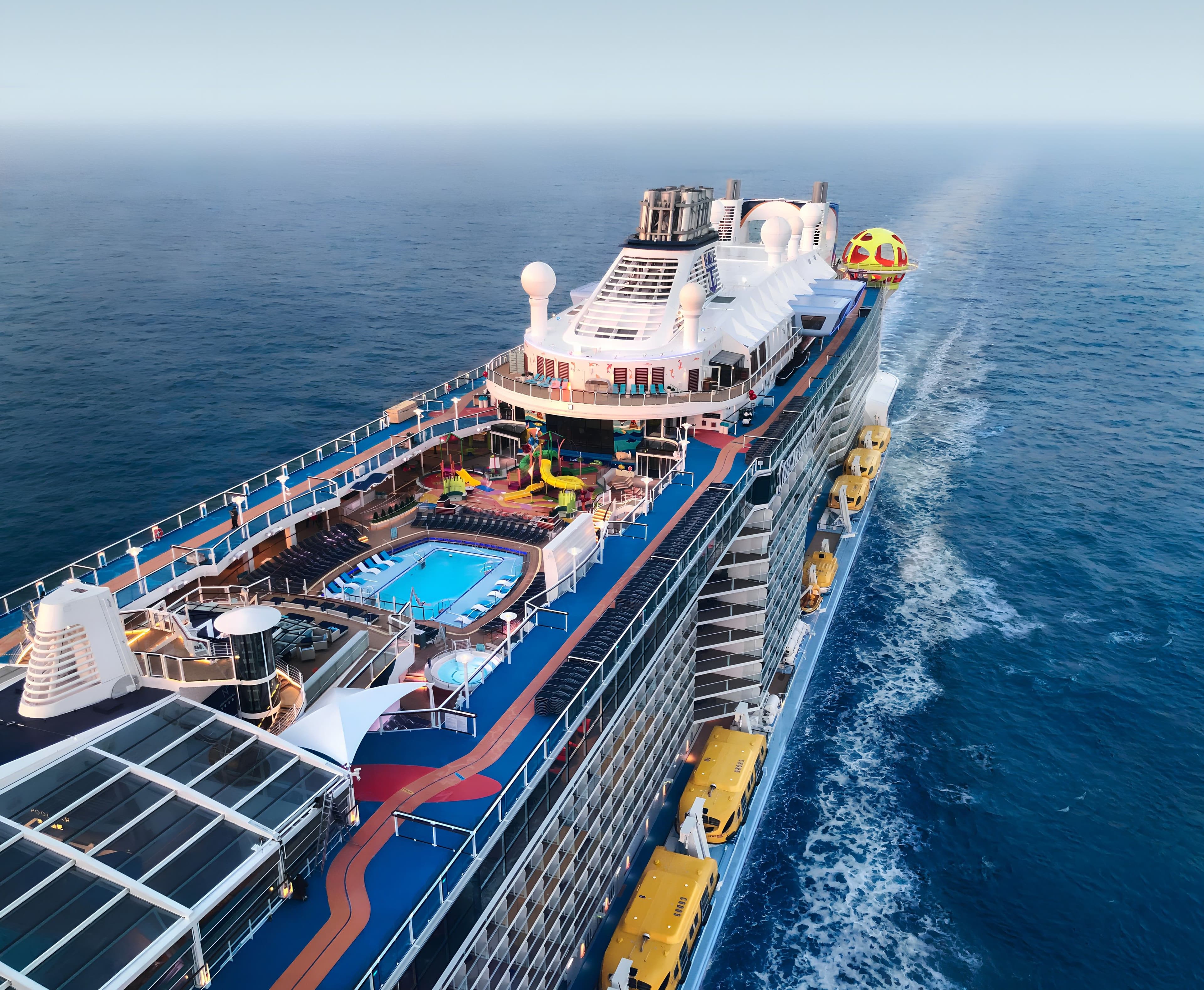 Spectrum of the Seas image