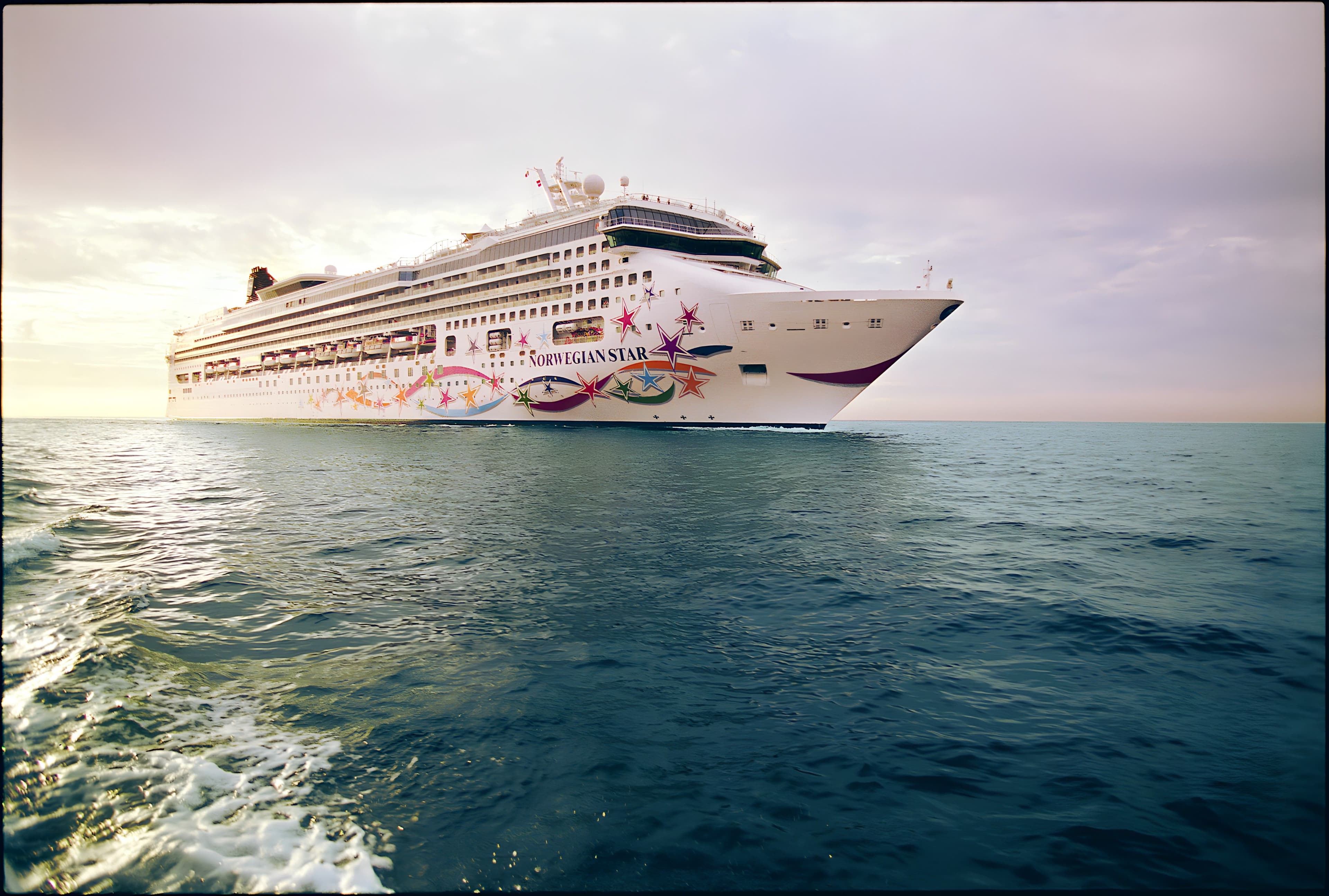 Norwegian Star image