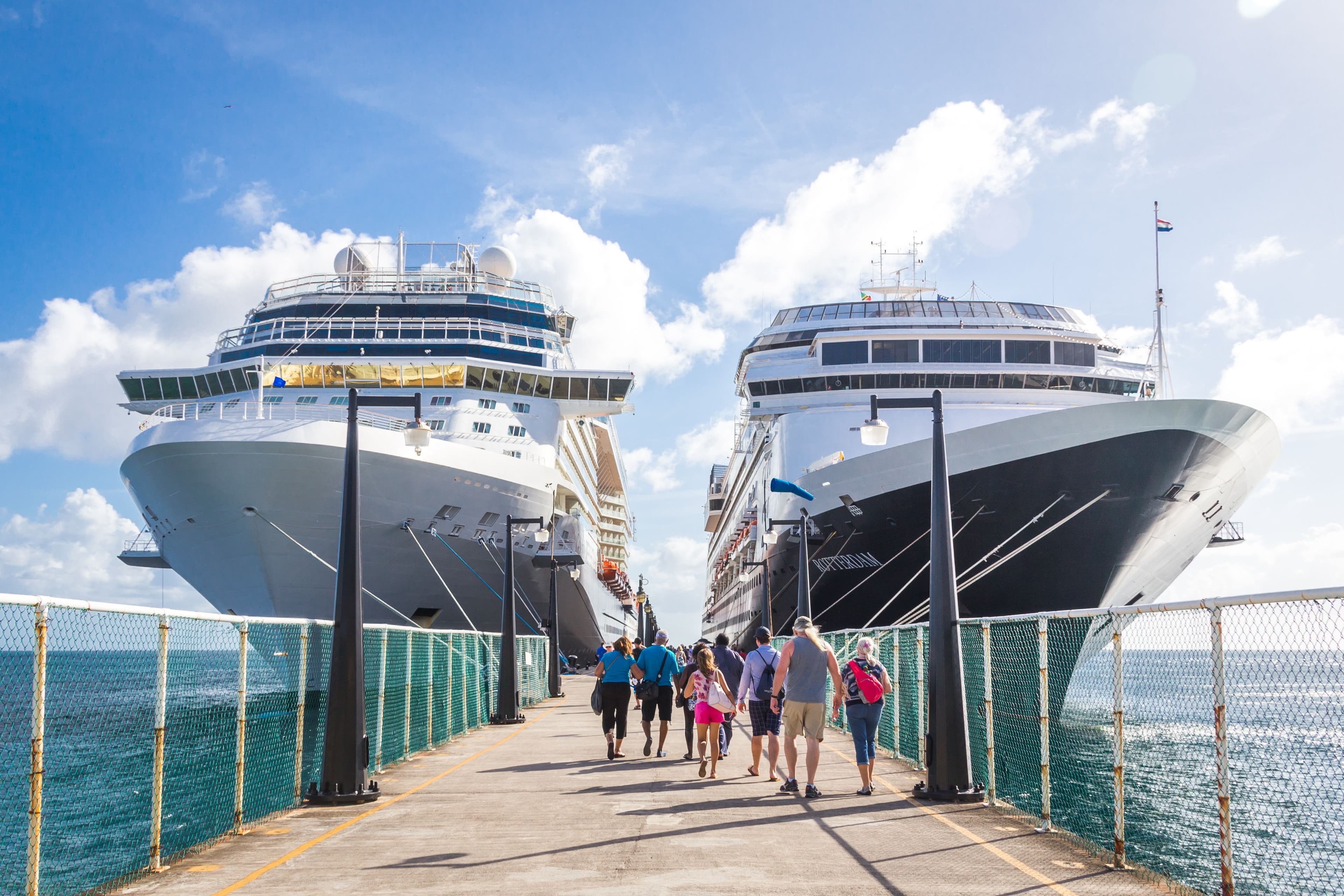 Choosing the Best Suitcase for Your Cruise