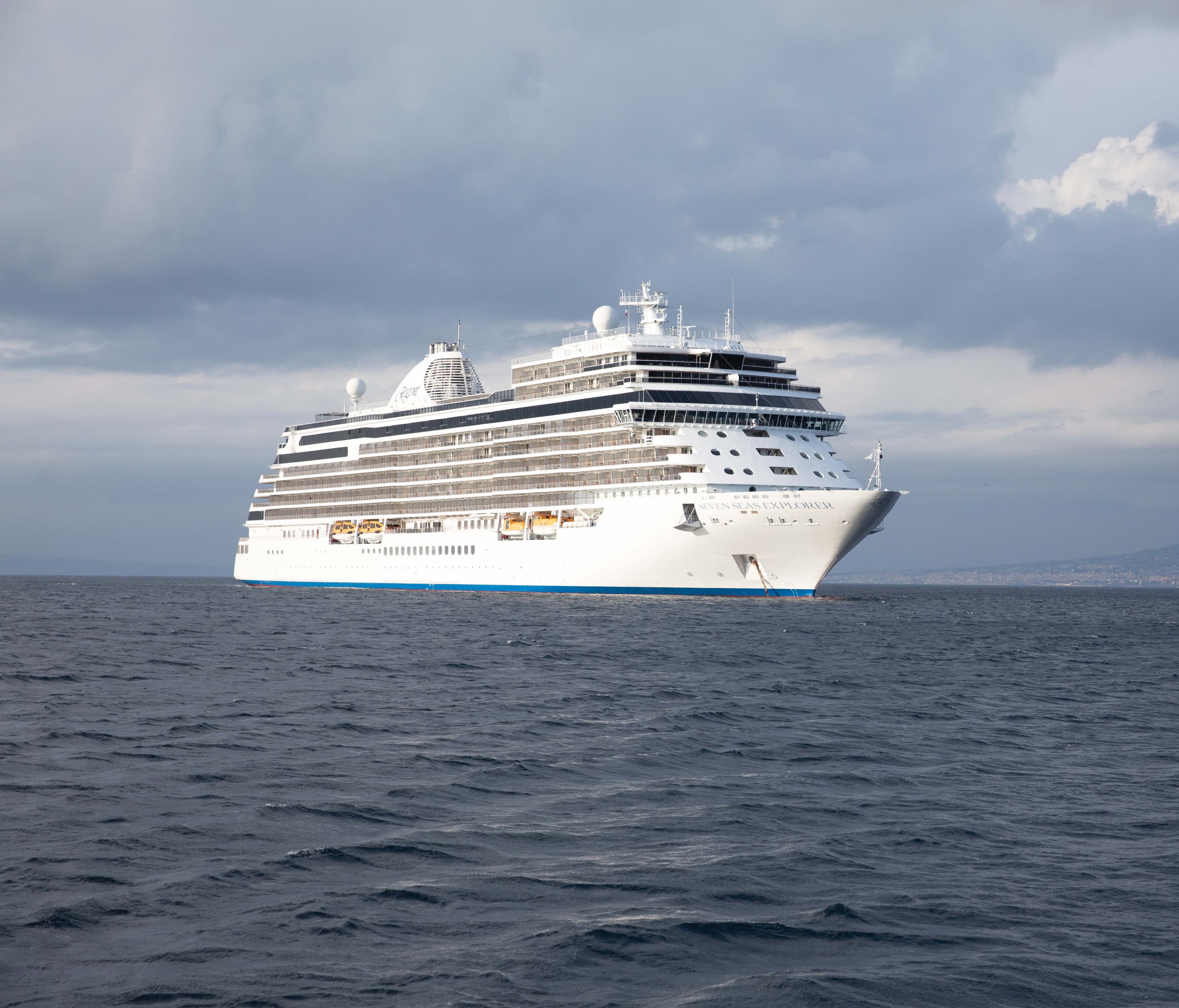 Seven Seas Explorer image