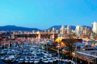 Easy Vancouver: Stanley Park Visit & City Highlights Drive