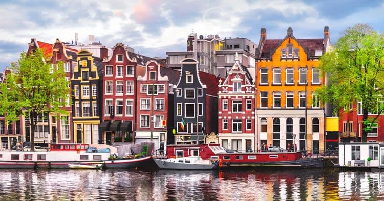 Amsterdam-the Heart of Holland