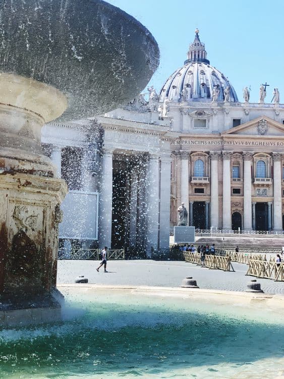 Debark Tour - Vatican, Sistine Chapel & St. Peter's