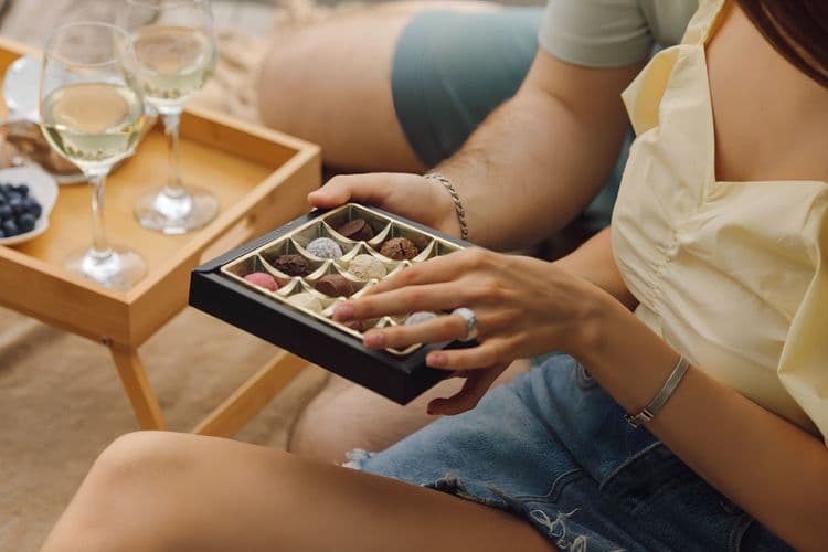 Chocolate Seaside Workshop, Tasting & Wine Pairing