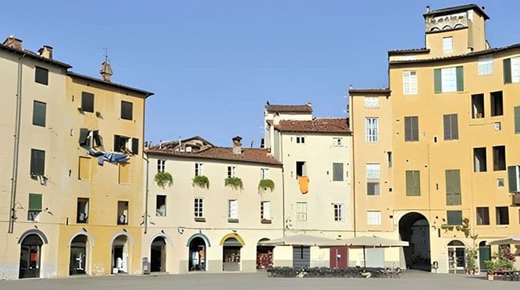 Tuscany Countryside: Lucca And Wine Tasting