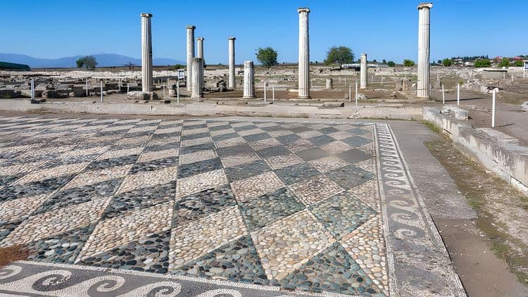 Traces of Alexander the Great: Pella & Vergina