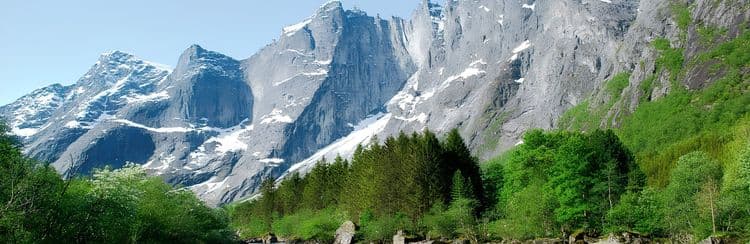 Extreme Norway & Barn Waffles