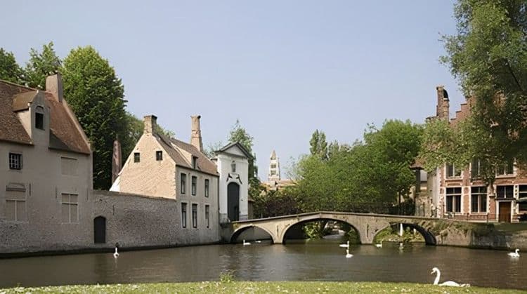 A Journey Back to 15th-century Bruges: Historium Experience