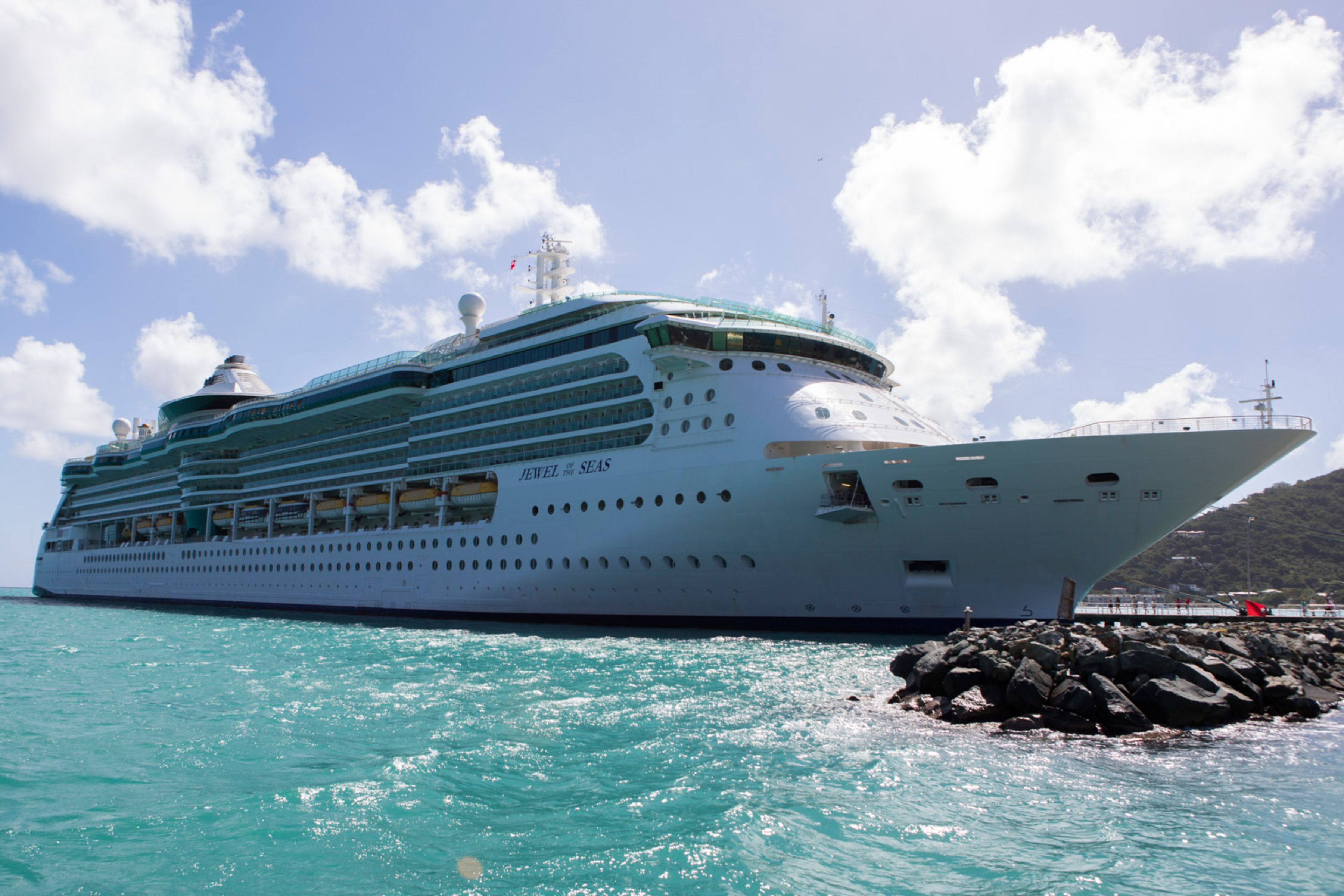 Jewel of the Seas cruise ship