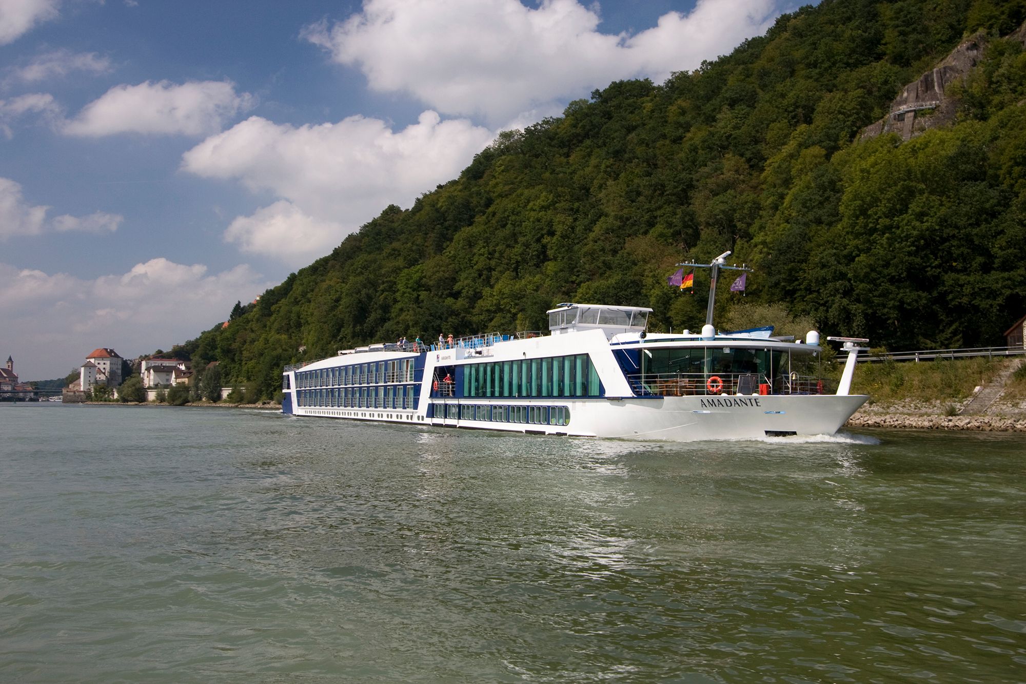 AmaDante cruise ship