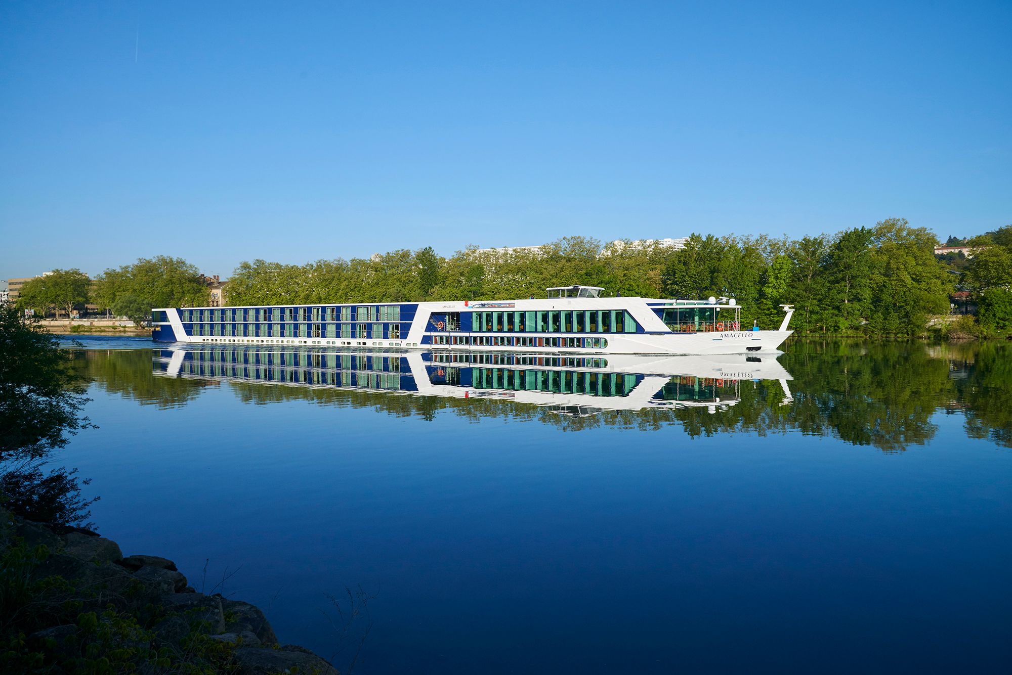 AmaCello cruise ship