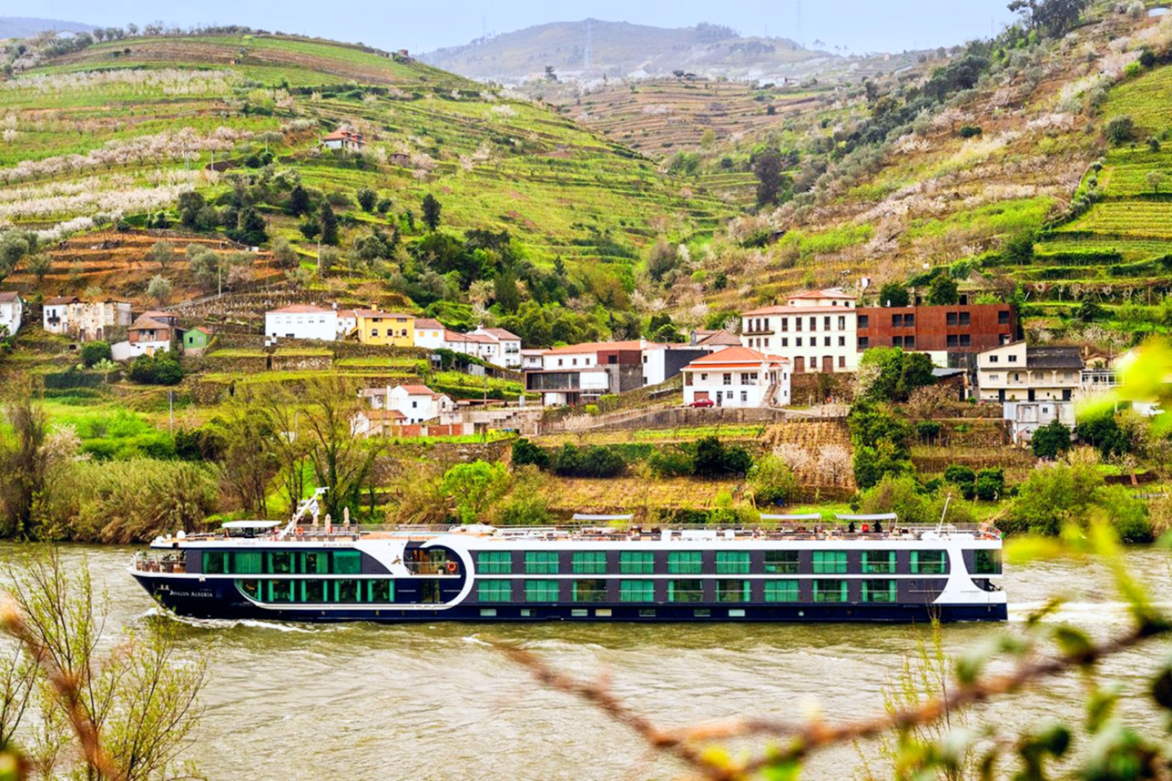 Avalon Alegria cruise ship