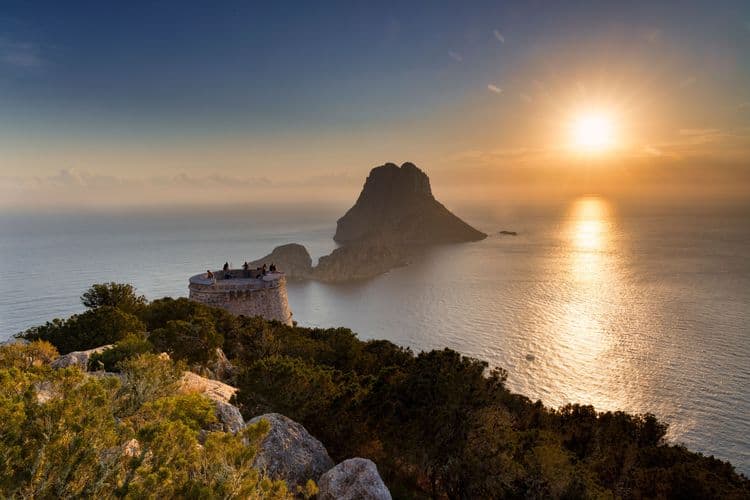 Visit Hidden Coves and Villages of Ibiza by 4x4