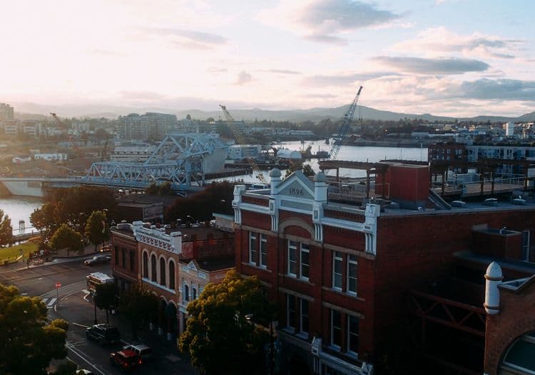 Victoria Walking Tour