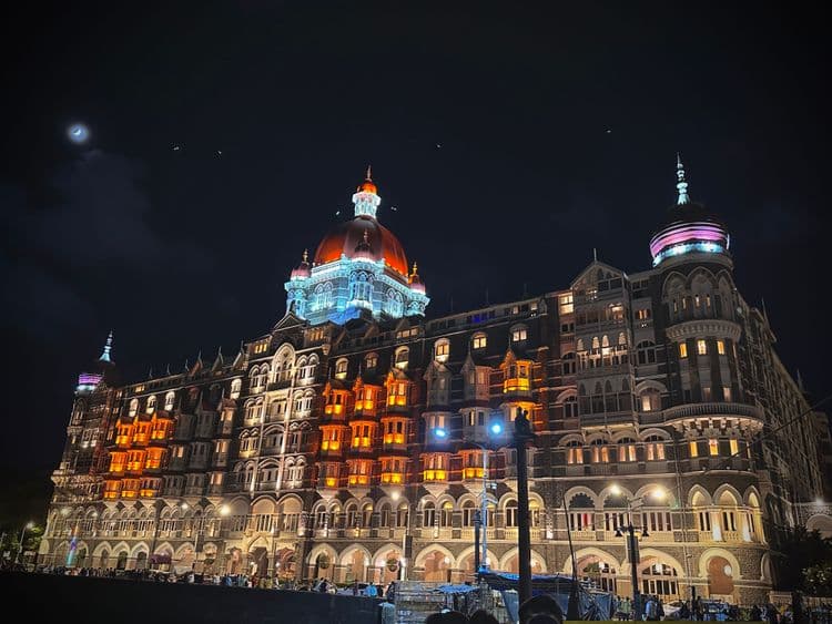 Mumbai By Lights