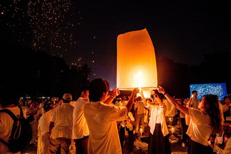 Sky Lantern Ceremony & Shifen Waterfall