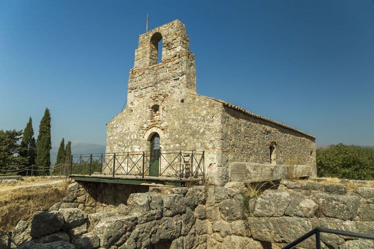 The Nekromanteio of Aphyra & Parga