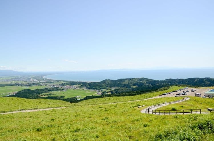 Oga Peninsula: Mt. Kanpuzan Observatory & Namahage Museum