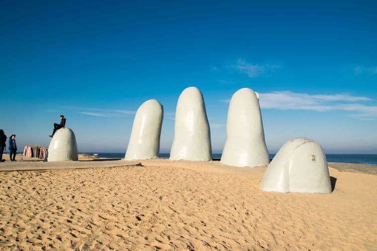 Punta Del Este & Ralli Museum