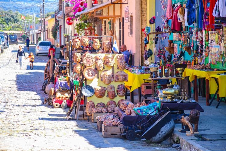 The Artisan’s Route: Crafts, Cuisine and Coffee